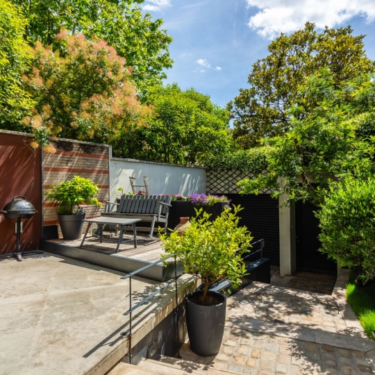  Annonces SAINTGENISLAVAL : Maison / Villa | LYON (69003) | 120 m2 | 980 000 &euro; 