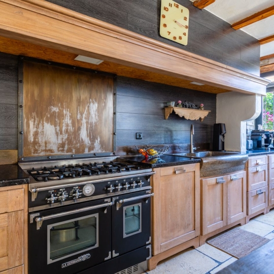  Annonces SAINTGENISLAVAL : Maison / Villa | MILLERY (69390) | 267 m2 | 750 000 &euro; 