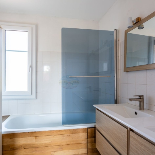  Annonces SAINTGENISLAVAL : Maison / Villa | FRANCHEVILLE (69340) | 147 m2 | 630 000 &euro; 