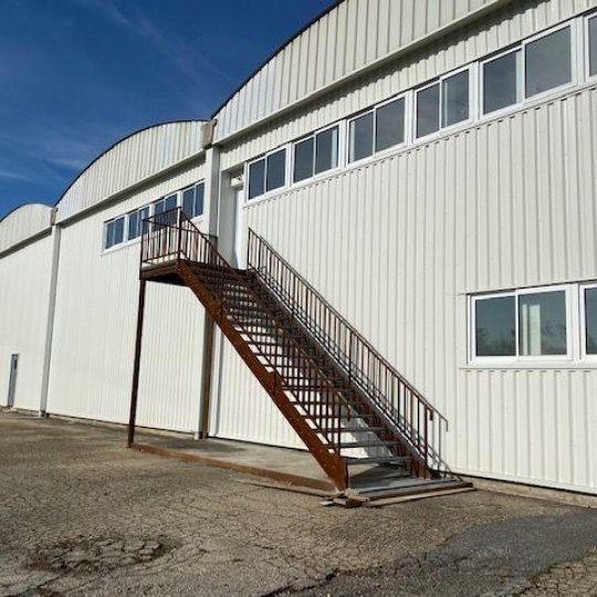  Annonces SAINTGENISLAVAL : Local / Bureau | LYON (69001) | 2 600 m2 | 14 613 &euro; 