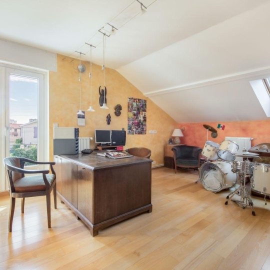  Annonces SAINTGENISLAVAL : Maison / Villa | BRON (69500) | 194 m2 | 760 000 &euro; 