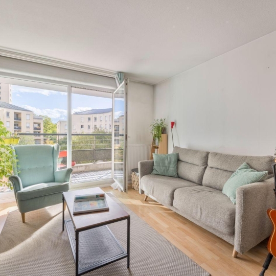  Annonces SAINTGENISLAVAL : Apartment | LYON (69008) | 70 m2 | 270 000 € 