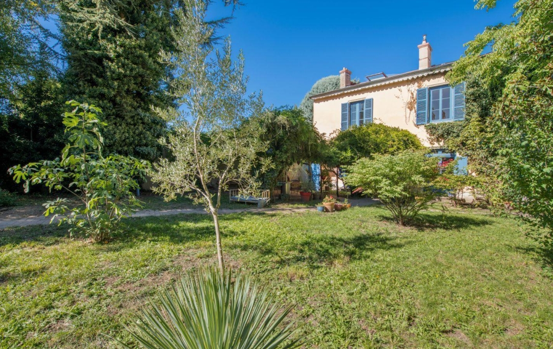 Annonces SAINTGENISLAVAL : Maison / Villa | LYON (69005) | 180 m2 | 1 190 000 &euro; 