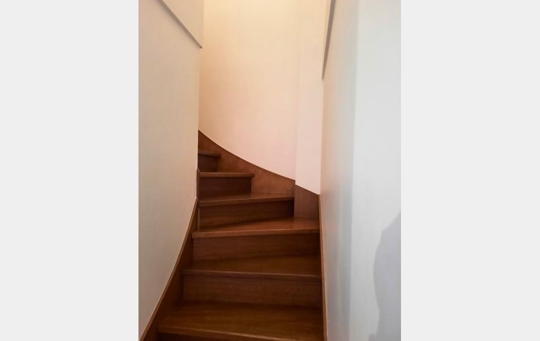 Annonces SAINTGENISLAVAL : Appartement | LYON (69008) | 106 m2 | 299 000 &euro; 
