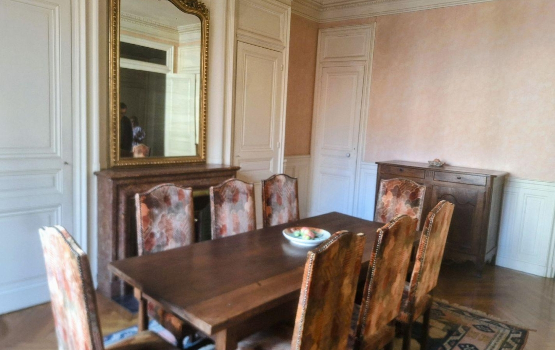 Annonces SAINTGENISLAVAL : Appartement | LYON (69006) | 158 m2 | 850 000 &euro; 