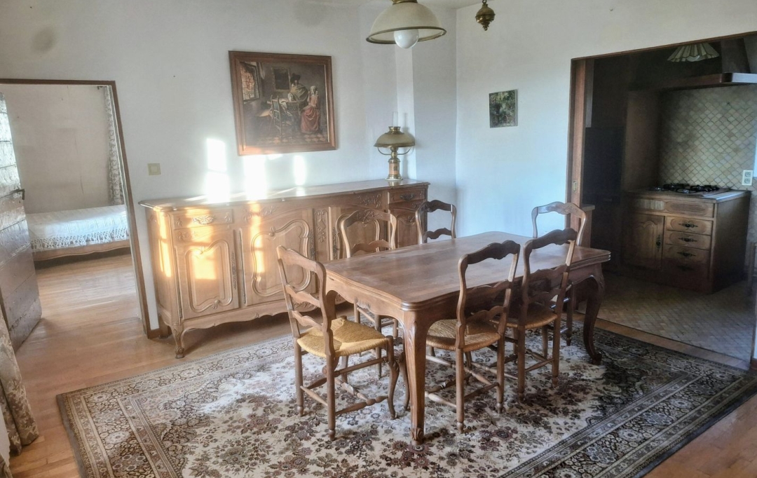 Annonces SAINTGENISLAVAL : Maison / Villa | SAINT-DIDIER-AU-MONT-D'OR (69370) | 154 m2 | 1 092 000 &euro; 