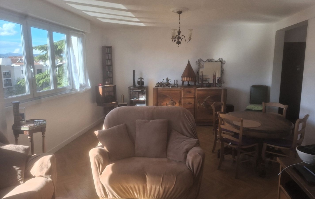 Annonces SAINTGENISLAVAL : Autres | LYON (69003) | 80 m2 | 325 000 &euro; 