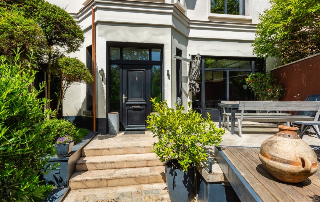 Annonces SAINTGENISLAVAL : Maison / Villa | LYON (69003) | 120 m2 | 980 000 &euro; 