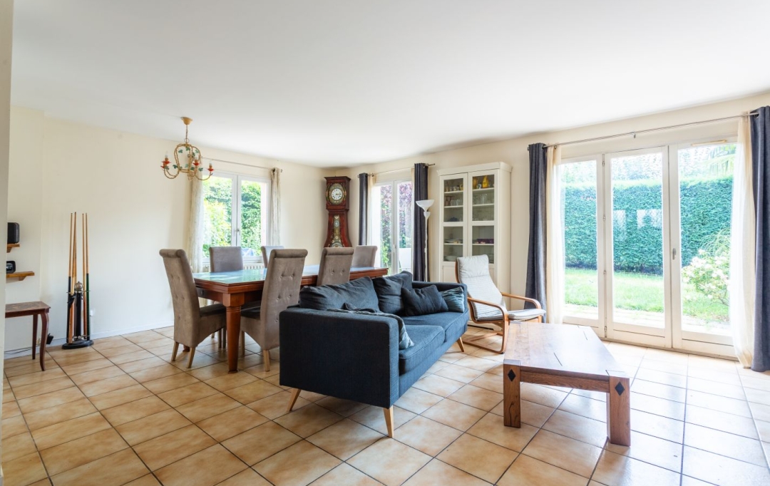 Annonces SAINTGENISLAVAL : Maison / Villa | FRANCHEVILLE (69340) | 147 m2 | 630 000 &euro; 