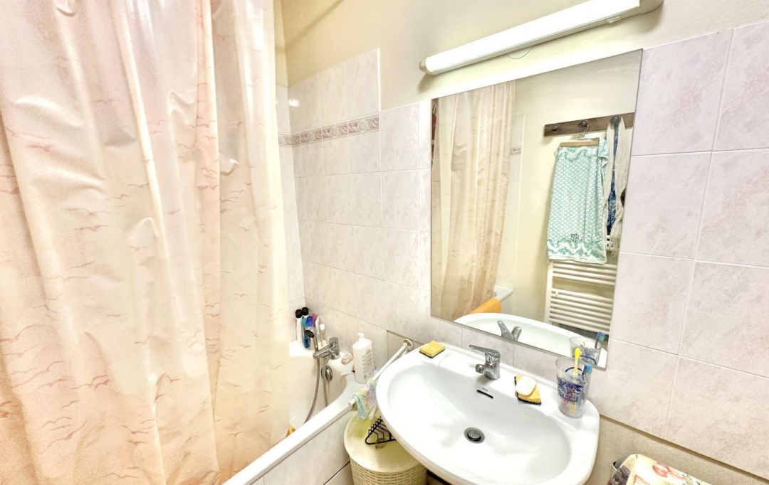 Annonces SAINTGENISLAVAL : Appartement | VILLEURBANNE (69100) | 54 m2 | 850 &euro; 