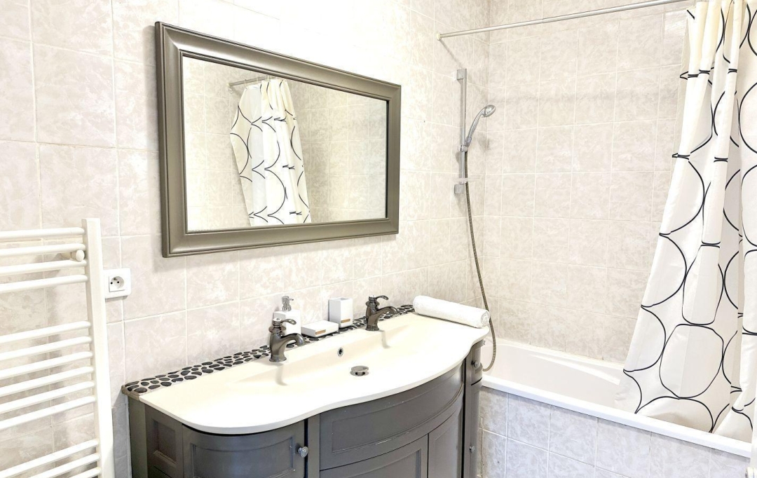 Annonces SAINTGENISLAVAL : Appartement | VILLEURBANNE (69100) | 115 m2 | 325 000 &euro; 
