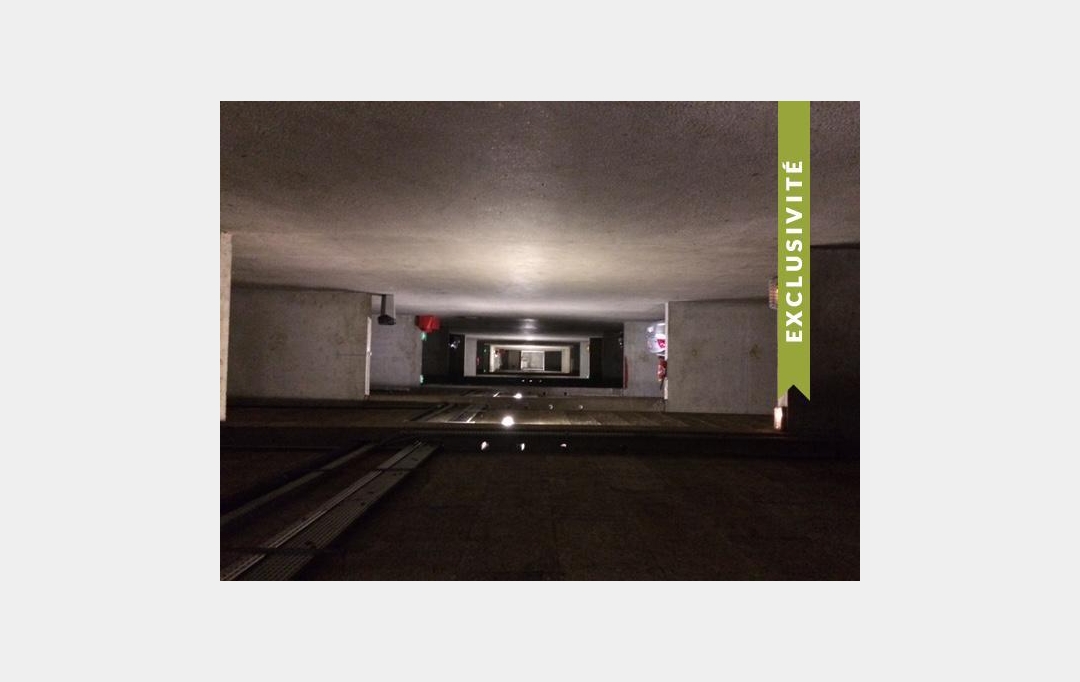 Annonces SAINTGENISLAVAL : Garage / Parking | VILLEURBANNE (69100) | 15 m2 | 16 500 &euro; 