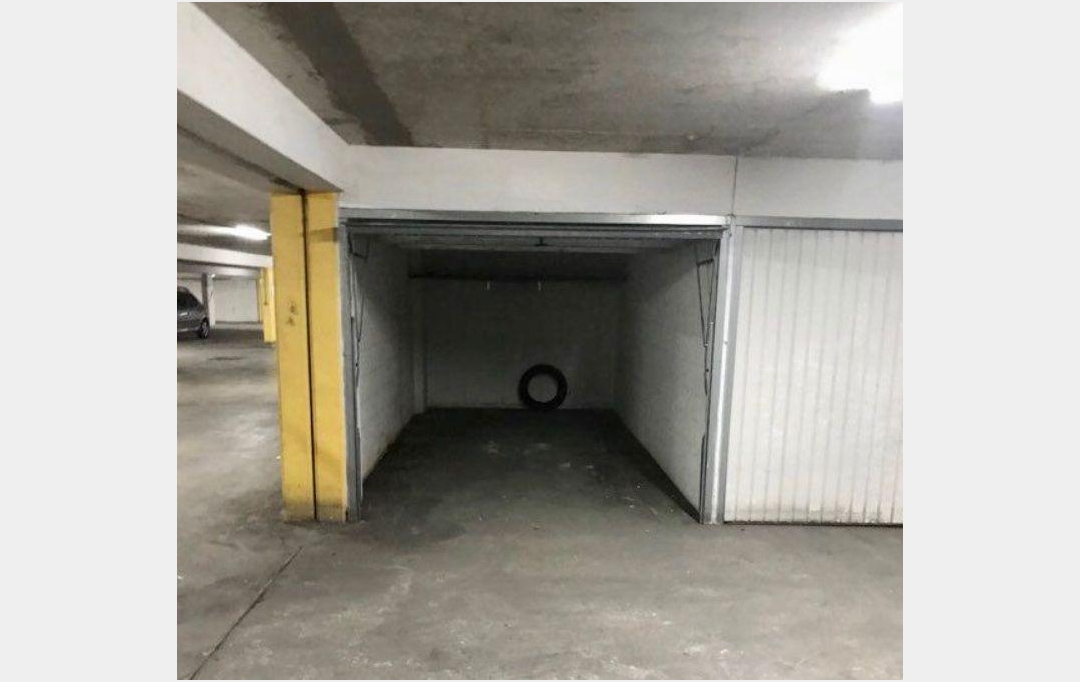 Annonces SAINTGENISLAVAL : Garage / Parking | VILLEURBANNE (69100) | 13 m2 | 21 000 &euro; 